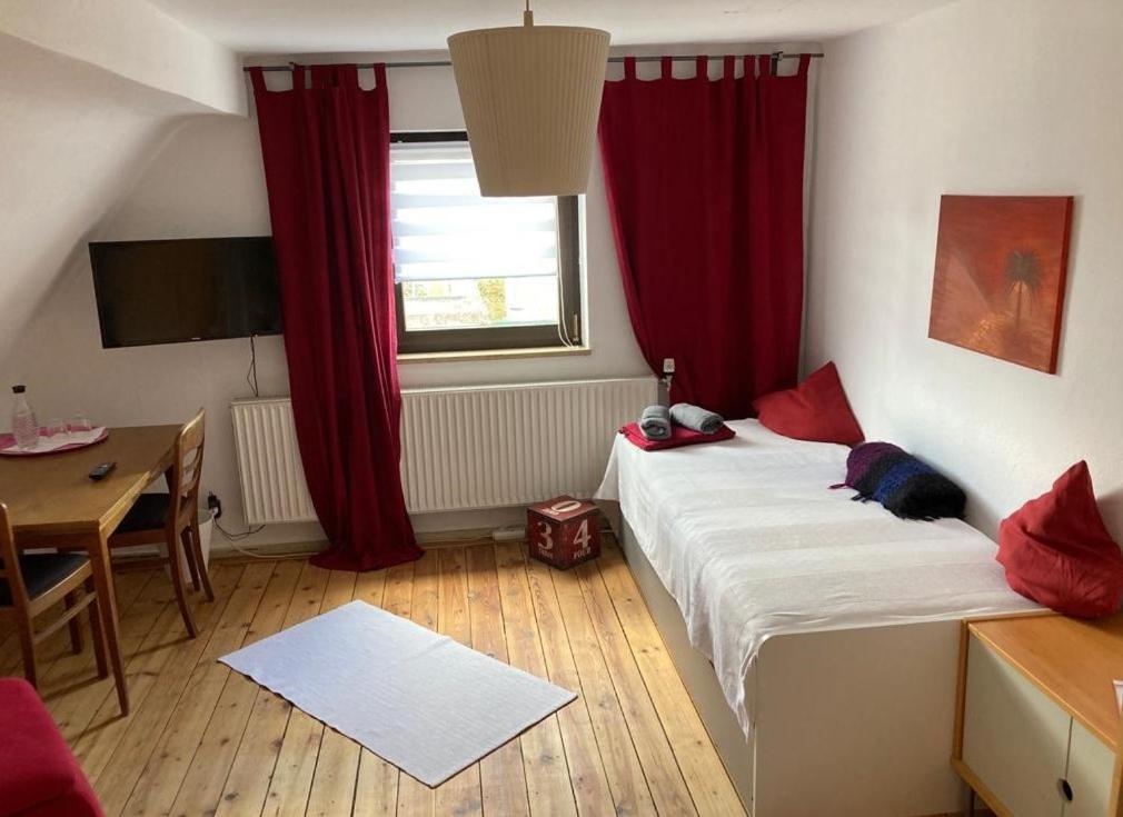 Cottage Garden Nuernberger Land Zimmer 2 Bis 3 Schwaig bei Nürnberg Extérieur photo